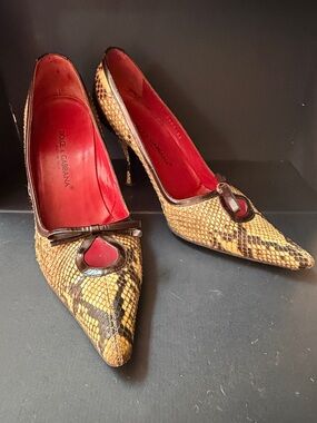 Dolce & Gabbana Dk Brown & Creamy Snake Skin Pointed Toe Pumps 37